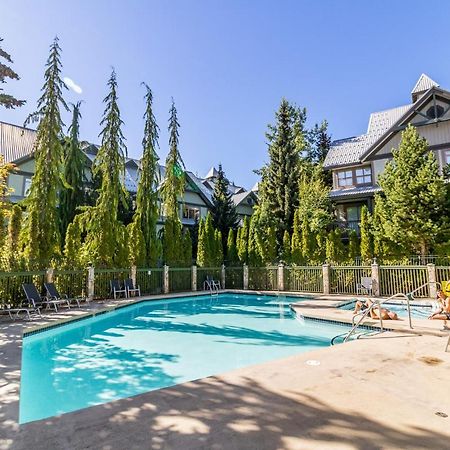 Aparthotel Northstar Whistler Esterno foto