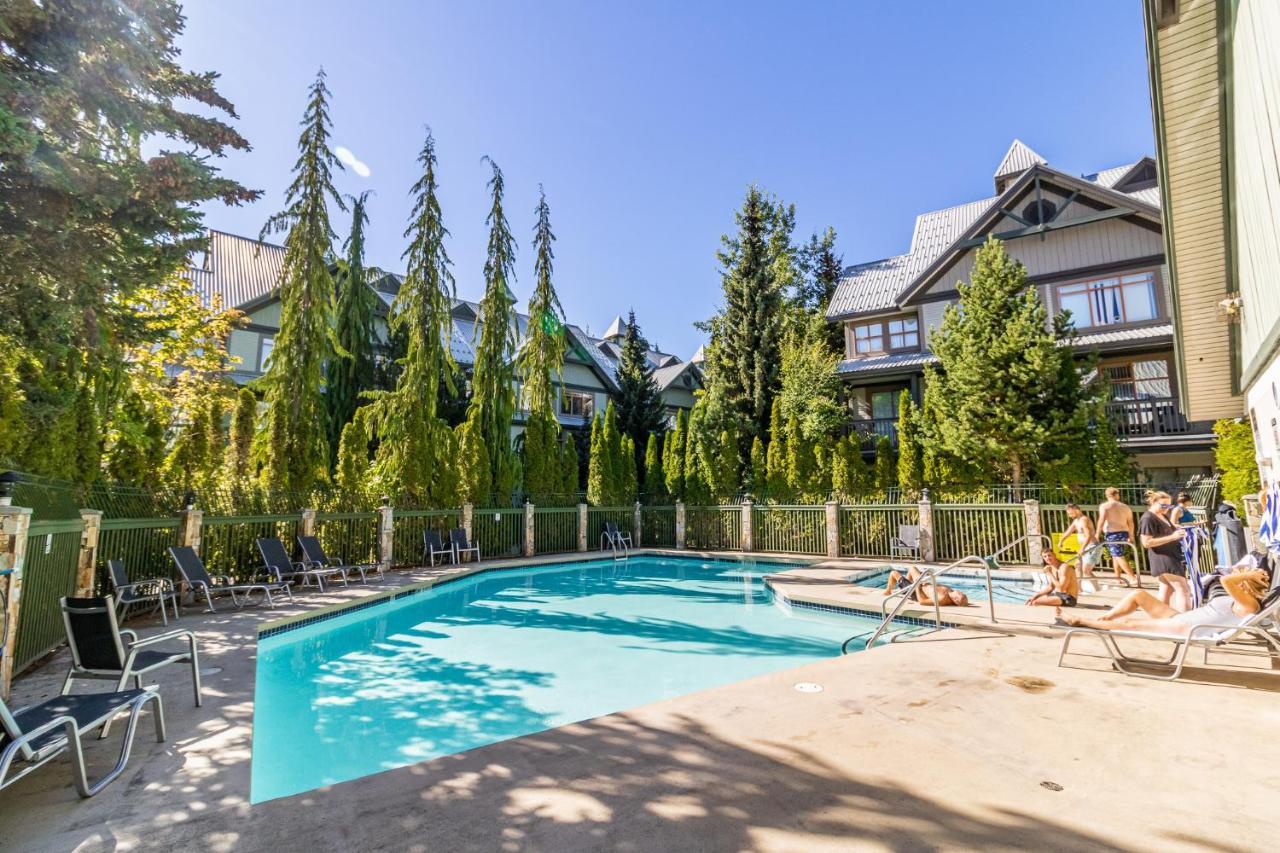 Aparthotel Northstar Whistler Esterno foto